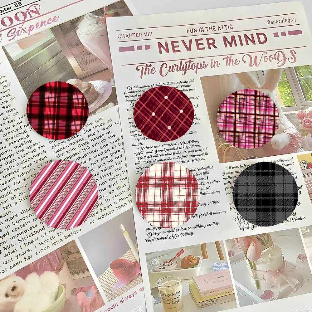 Vintage Collectible Pins - دبابيس وبروشات وشارات كرتونية بنمط الكريسماس