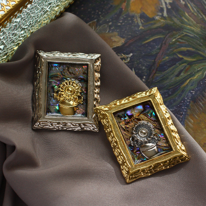 Muylinda-دبابيس على شكل عباد ا - مراجعة Vintage Collectible Pins وسعره